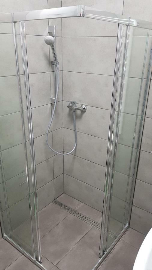 Apartament Nr 15 - 2 Pokoje Z Prywatnymi Lazienkami Centrum Познань Екстер'єр фото